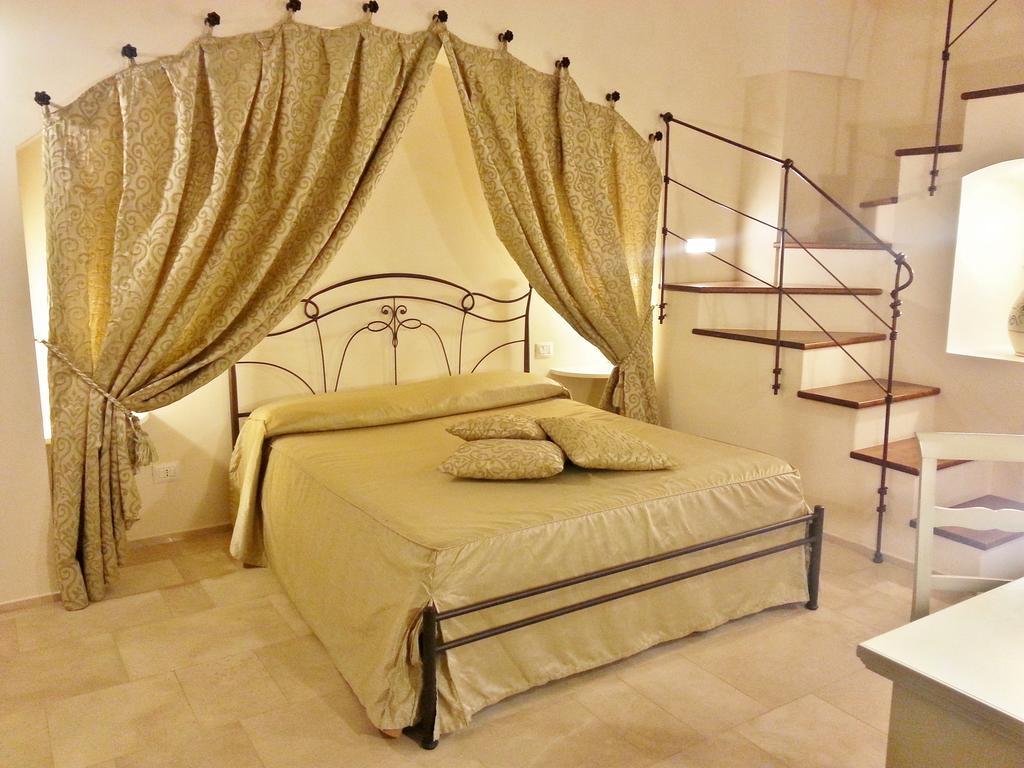 San Velletri Guest House Savelletri Oda fotoğraf