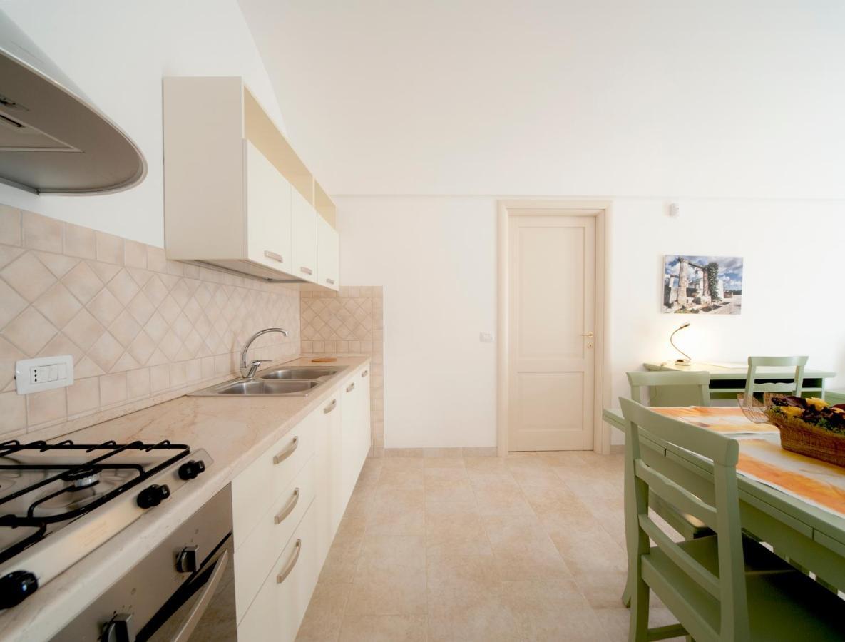 San Velletri Guest House Savelletri Oda fotoğraf